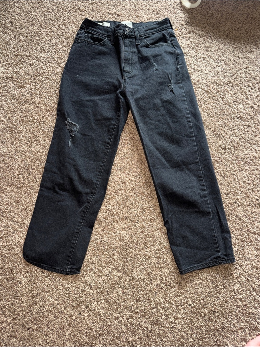 Women’s Black Distressed Straight-Leg Jeans